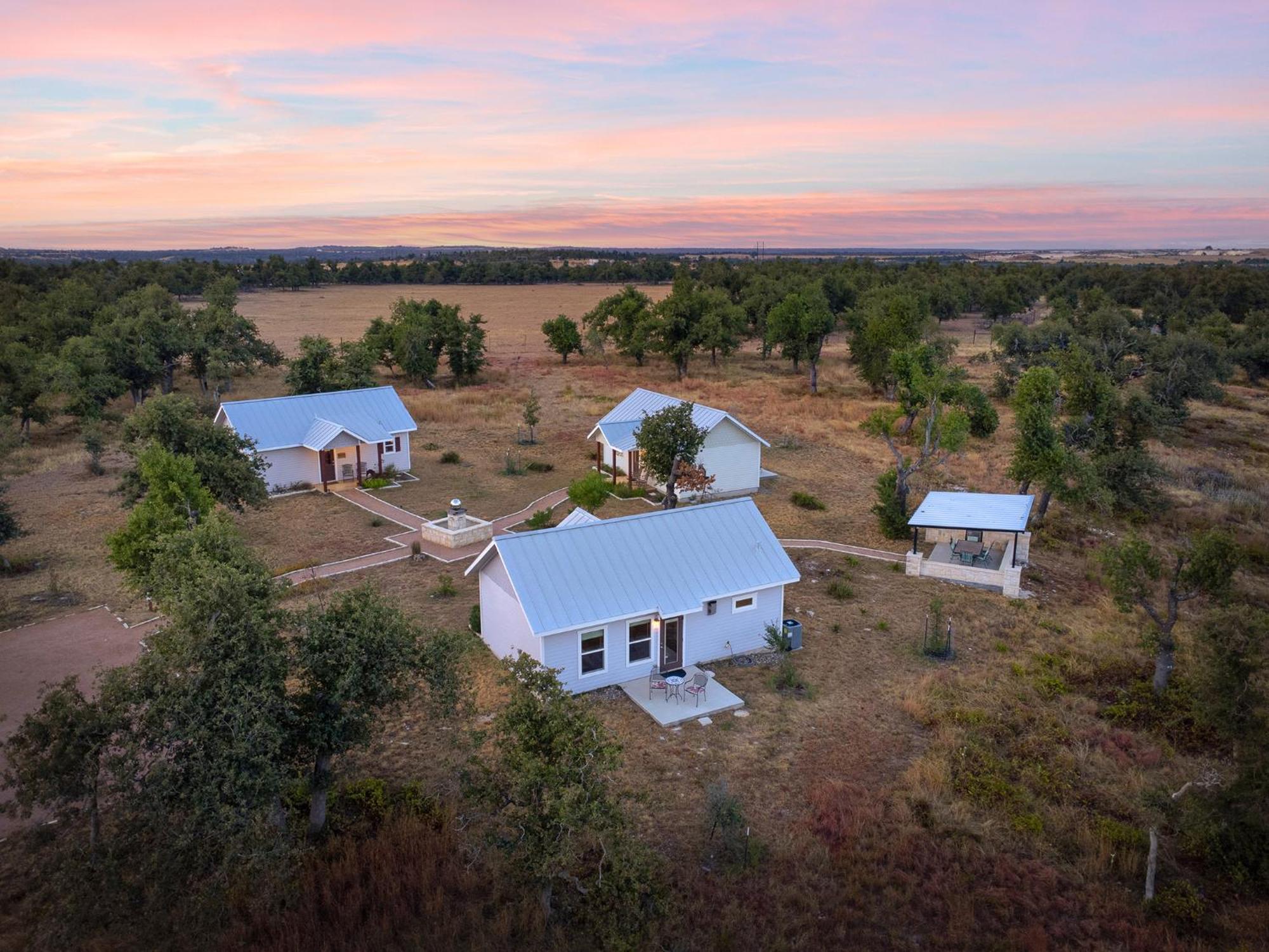 New! Luxury Cottage With Stunning Views-Spa Bath-Patio Fredericksburg Exterior foto